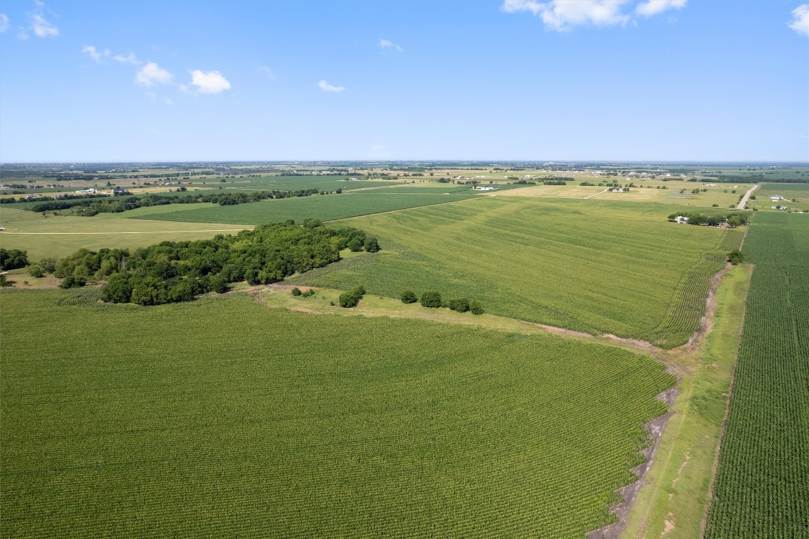 1701 County Road 424 Taylor, TX 76574 - Photo 19 of 22 a view of a lake with a city