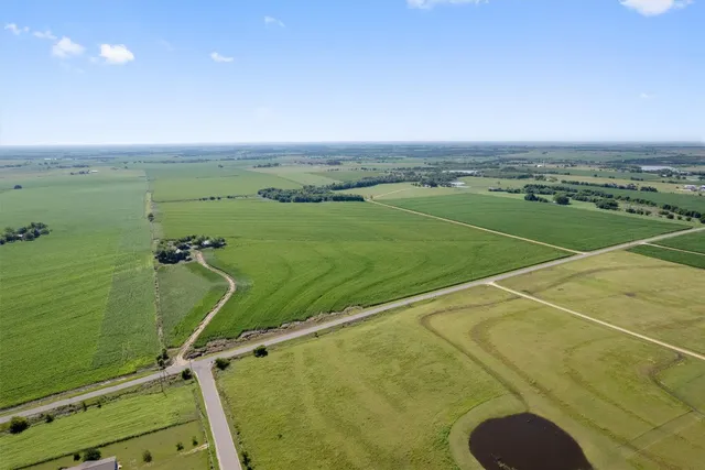 $2,450,000 | 1701 County Road 424, Taylor, TX 76574