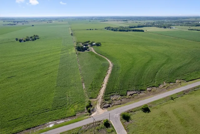 $2,450,000 | 1701 County Road 424, Taylor, TX 76574