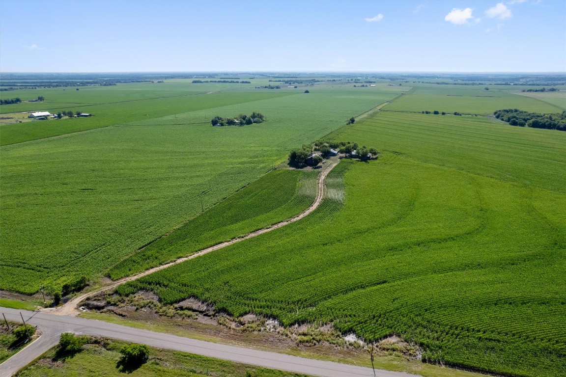 1701 County Road 424 Taylor, TX 76574 - Photo 7 of 22 a view of a field with an ocean