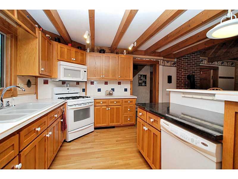192 Valley Road Raymond, ME 04071 - Photo 6 of 25 Kitchen.