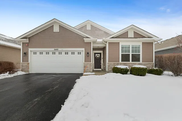 $400,000 | 6480 Doral Drive, Gurnee, IL 60031