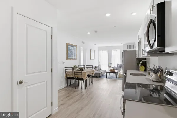 $2,076 | 915 North Broad Street, Unit 304, Philadelphia, PA 19123