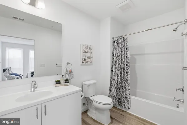 $2,076 | 915 North Broad Street, Unit 304, Philadelphia, PA 19123