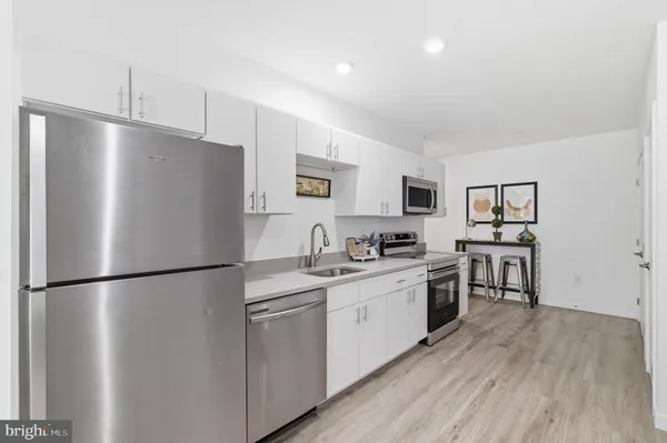 $2,076 | 915 North Broad Street, Unit 304, Philadelphia, PA 19123