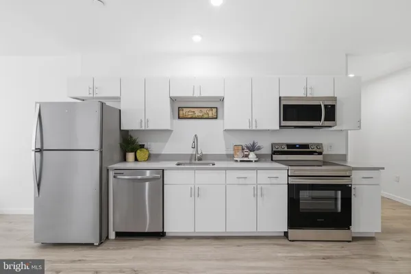 $2,076 | 915 North Broad Street, Unit 304, Philadelphia, PA 19123