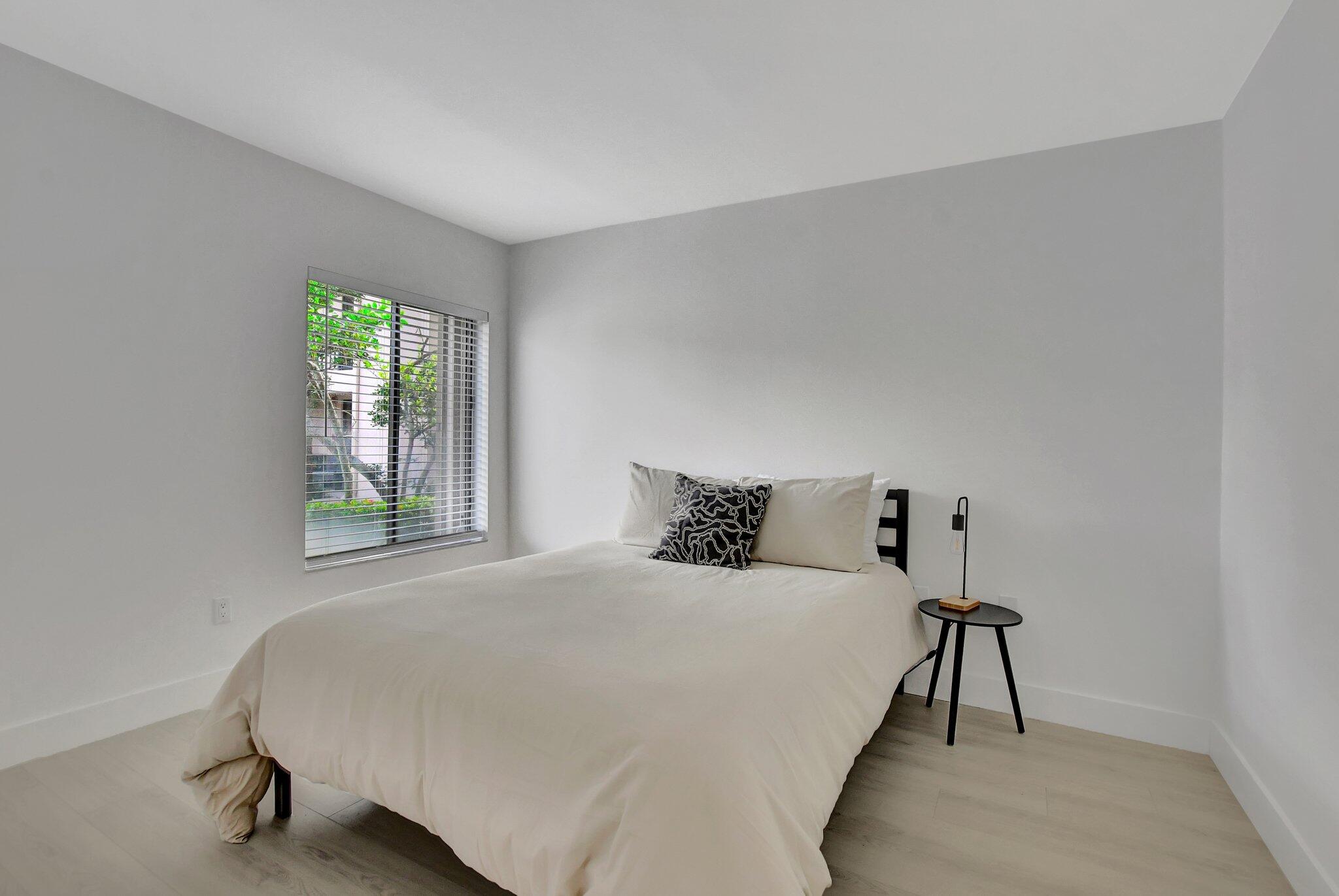 300 East Club Circle, Unit 105 Boca Raton, FL 33487 - Photo 22 of 30 22-web-or-mls-DSC_0291