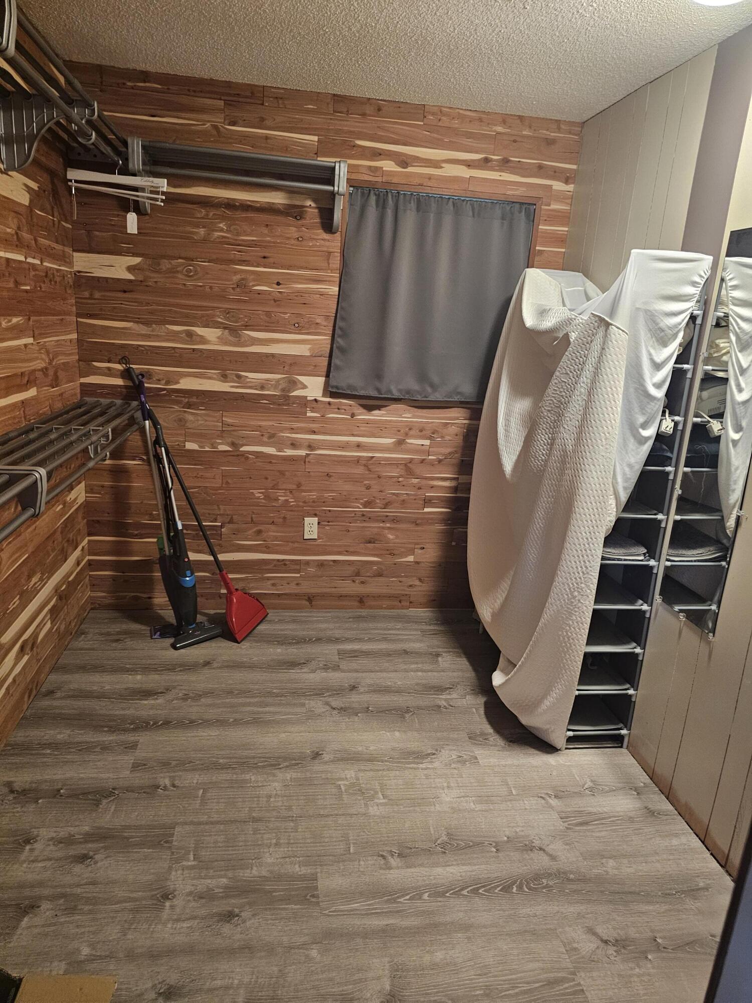 3511 Quail Ridge Drive Chipley, FL 32428 - Photo 10 of 11 a view of entryway