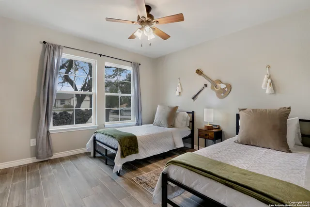 $2,200 | 652 Canyon Bend, Canyon Lake, TX 78133