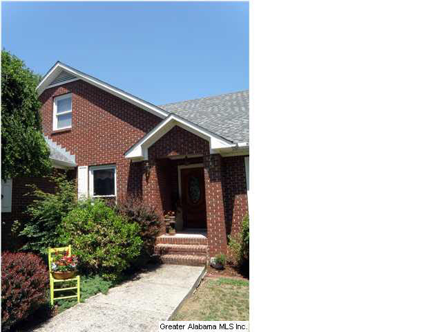 256 Overlook Drive Cleveland, AL 35049 - Photo 2 of 31