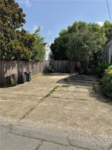 $3,500 | 6227 Magnolia Street, New Orleans, LA 70118