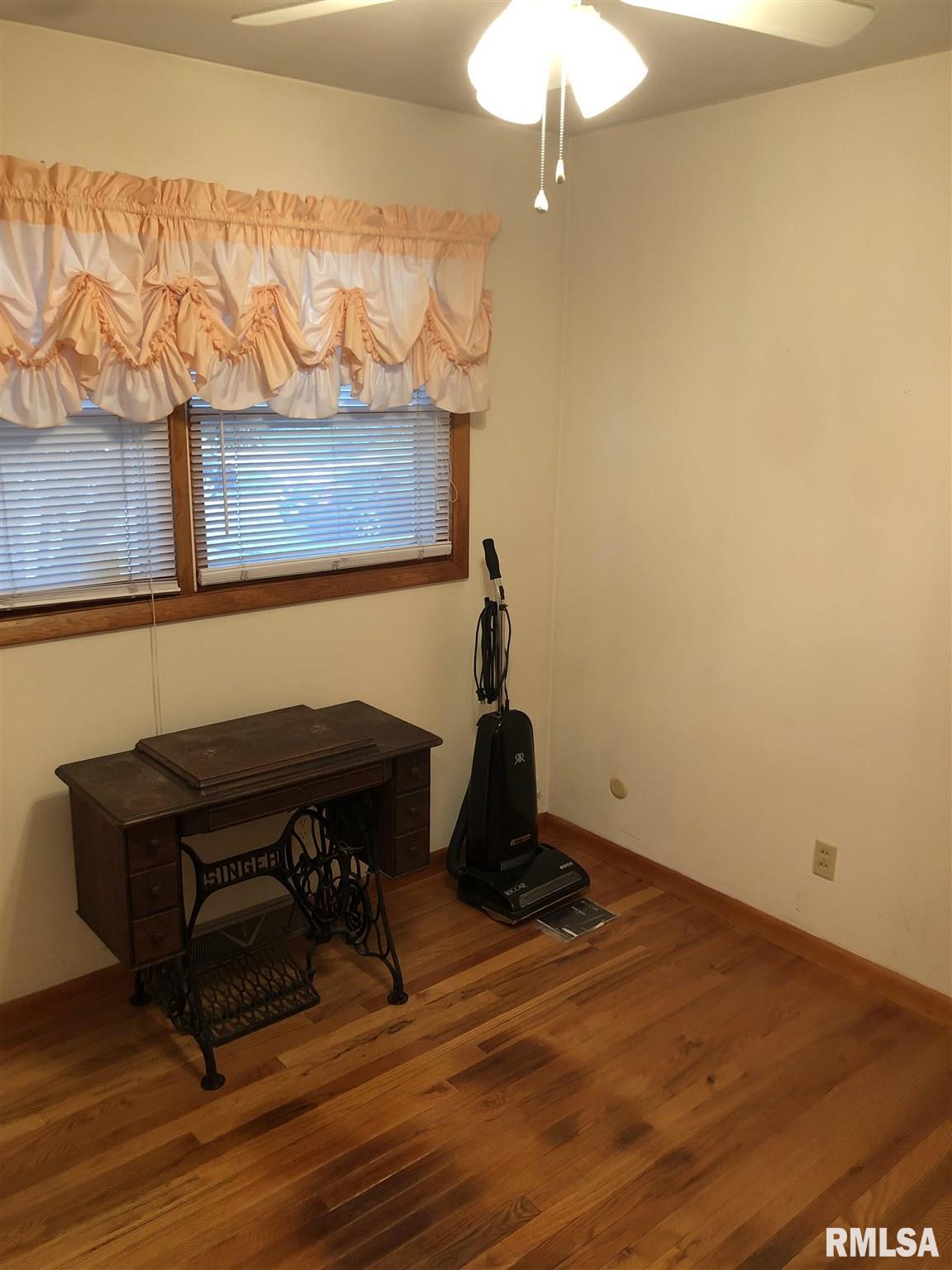 2265 East Eleanor Avenue Springfield, IL 62702 - Photo 10 of 25 Gallery Image 10