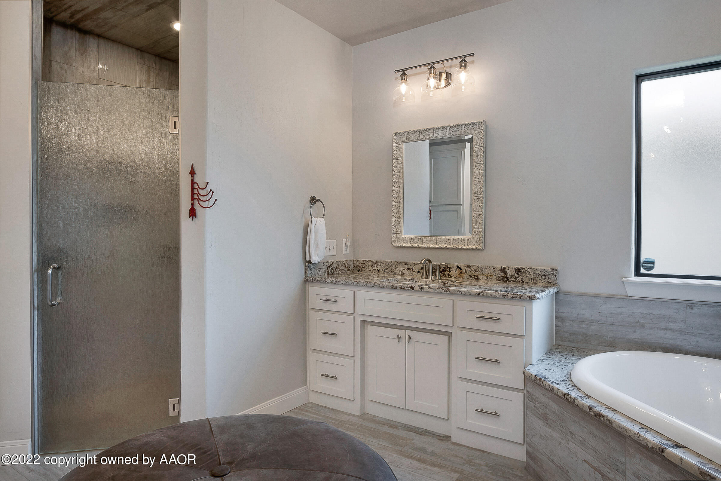 5706 Wesley Road Amarillo, TX 79119 - Photo 19 of 38 021_Owner's Bathroom 2