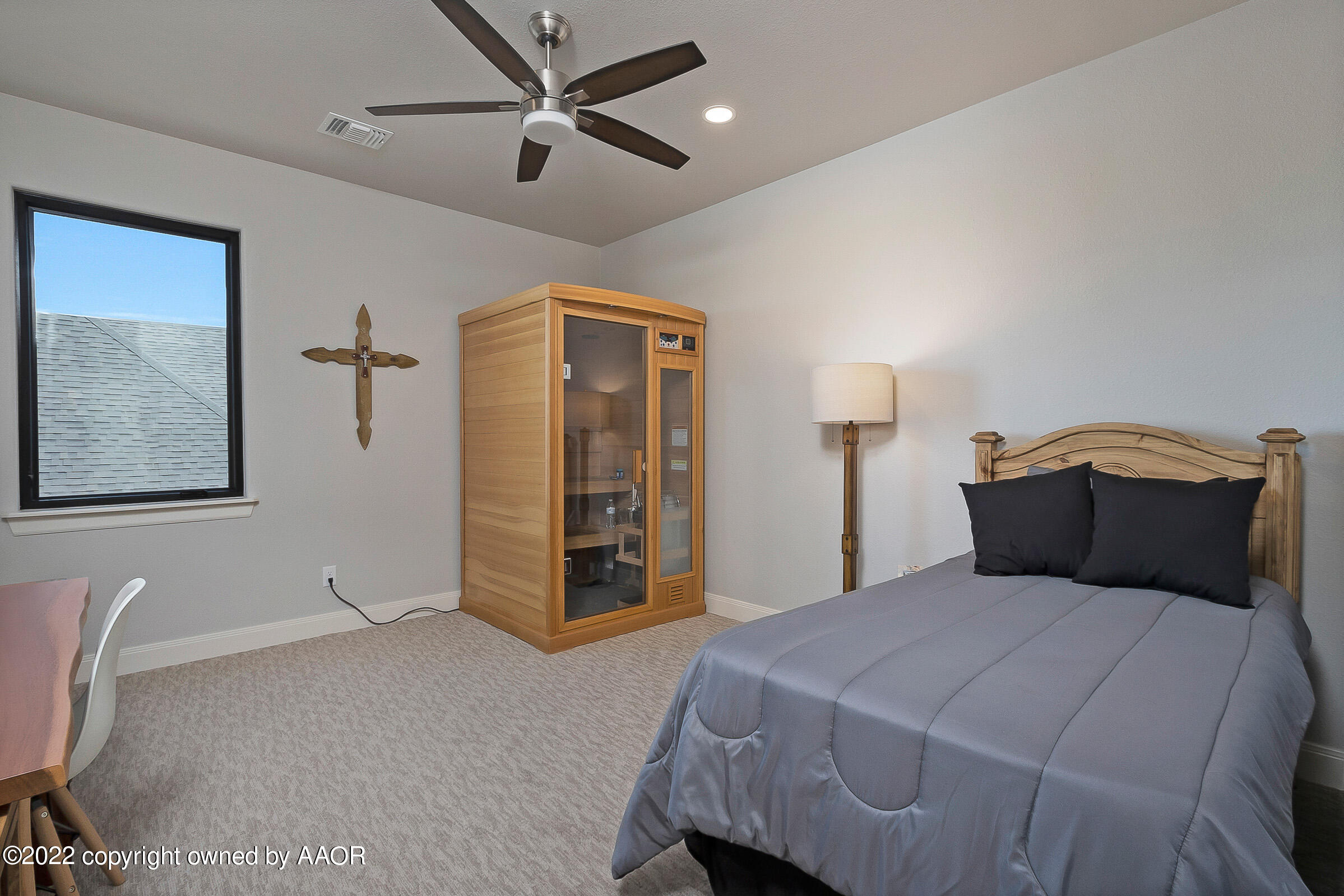 5706 Wesley Road Amarillo, TX 79119 - Photo 28 of 38 028_3rd Bedroom