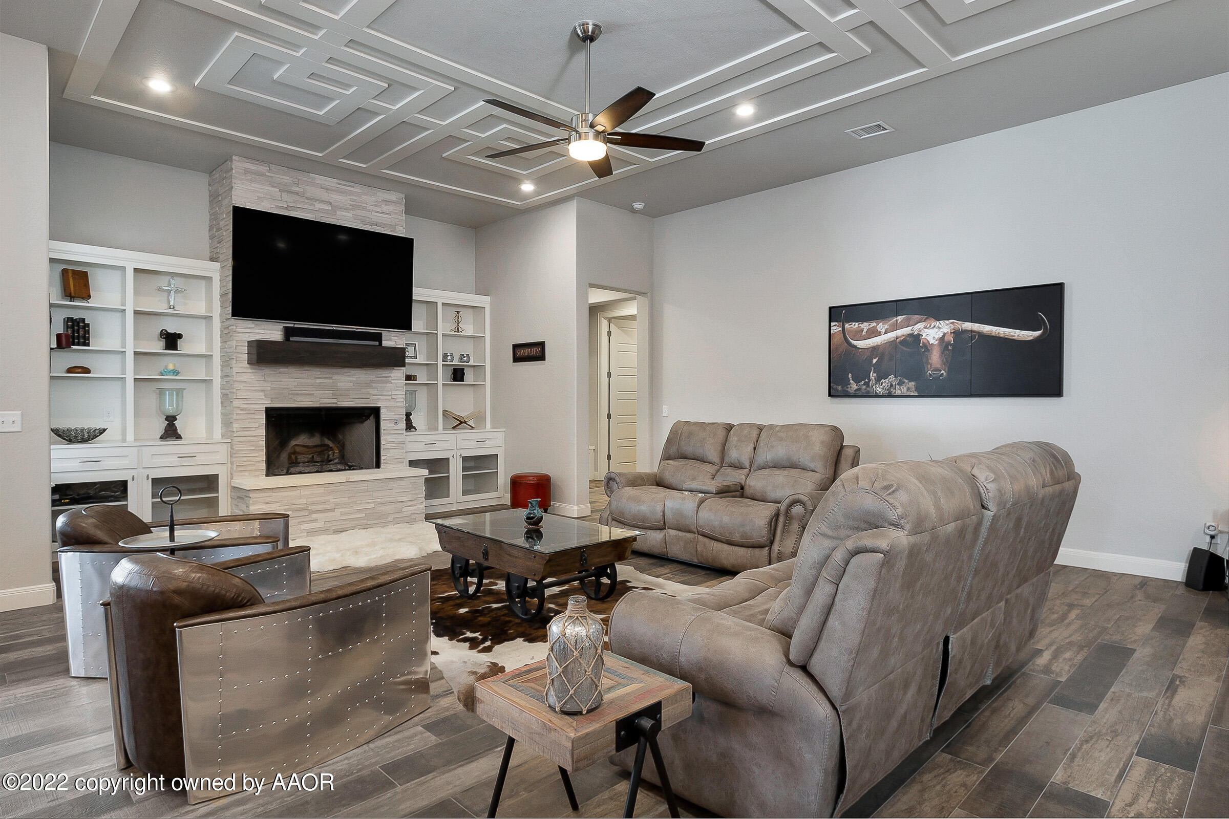 5706 Wesley Road Amarillo, TX 79119 - Photo 6 of 38 010_Living Room 3