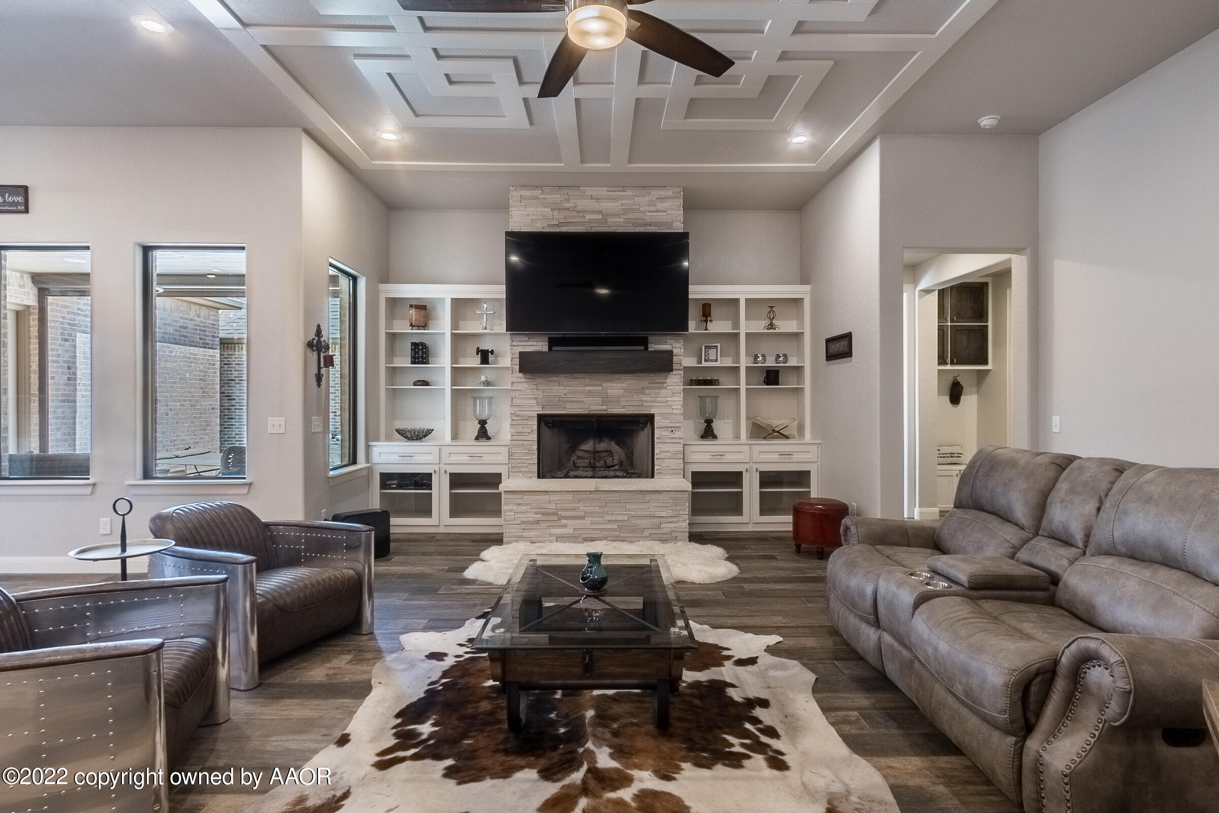 5706 Wesley Road Amarillo, TX 79119 - Photo 7 of 38 011_Living Room 4