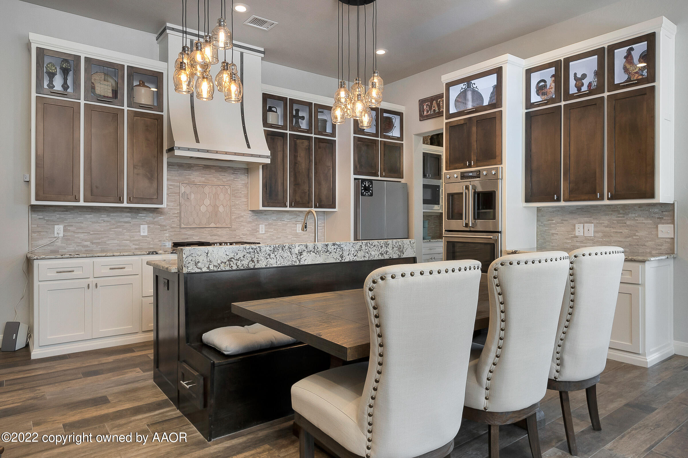 5706 Wesley Road Amarillo, TX 79119 - Photo 10 of 38 012_Built in Breakfast Nook