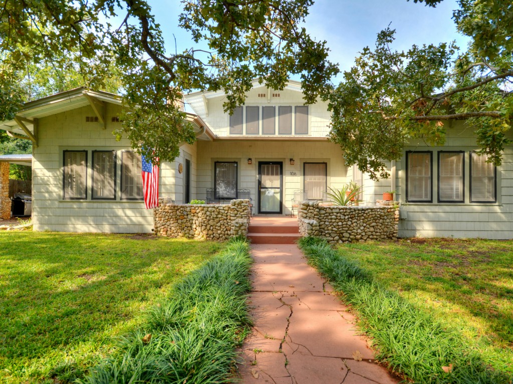 106 Joe Sayers Street Elgin, TX 78621 - Photo 1 of 1 Gallery Image 1