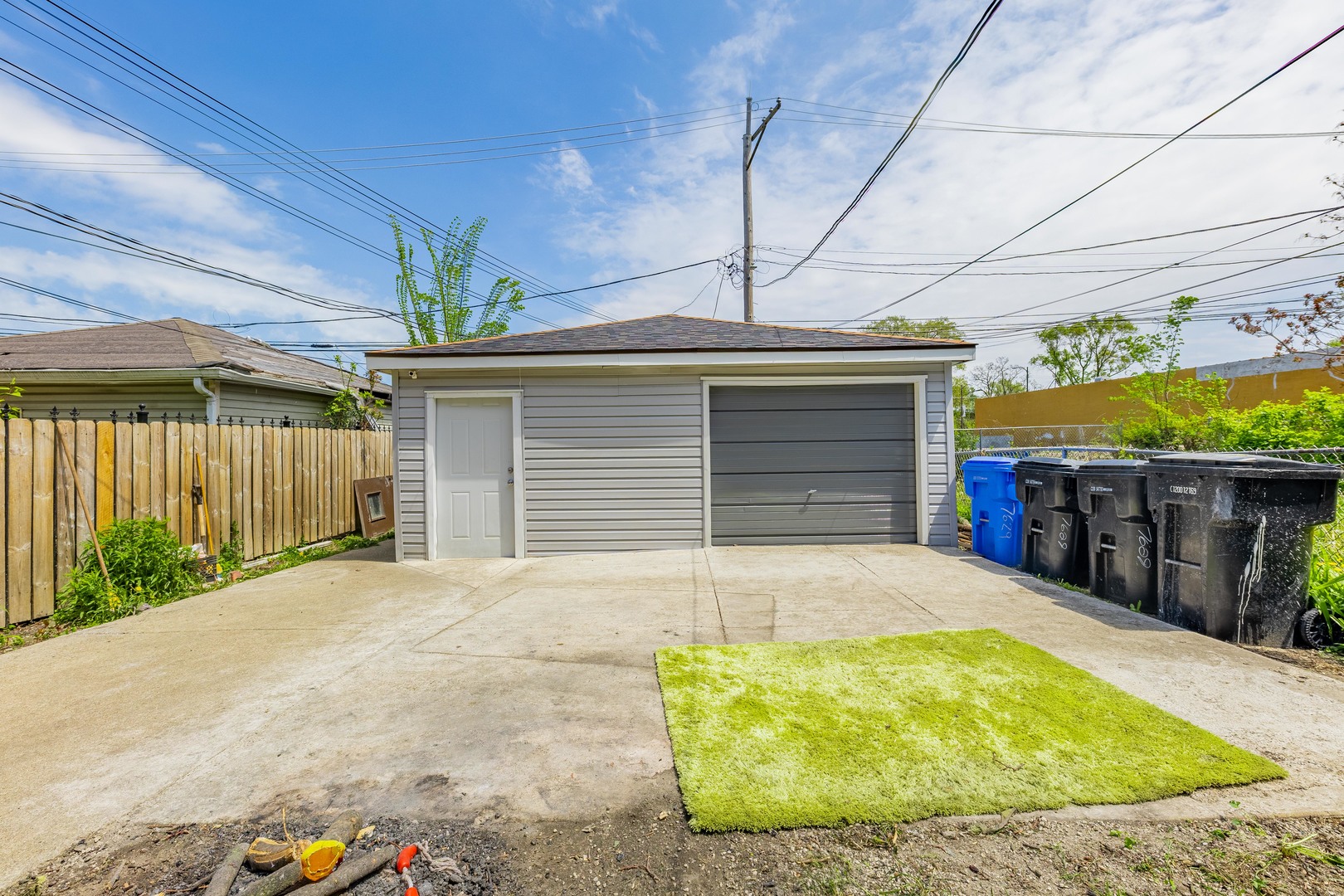 7629 South Green Street Chicago, IL 60620 - Photo 51 of 53 a front view of house