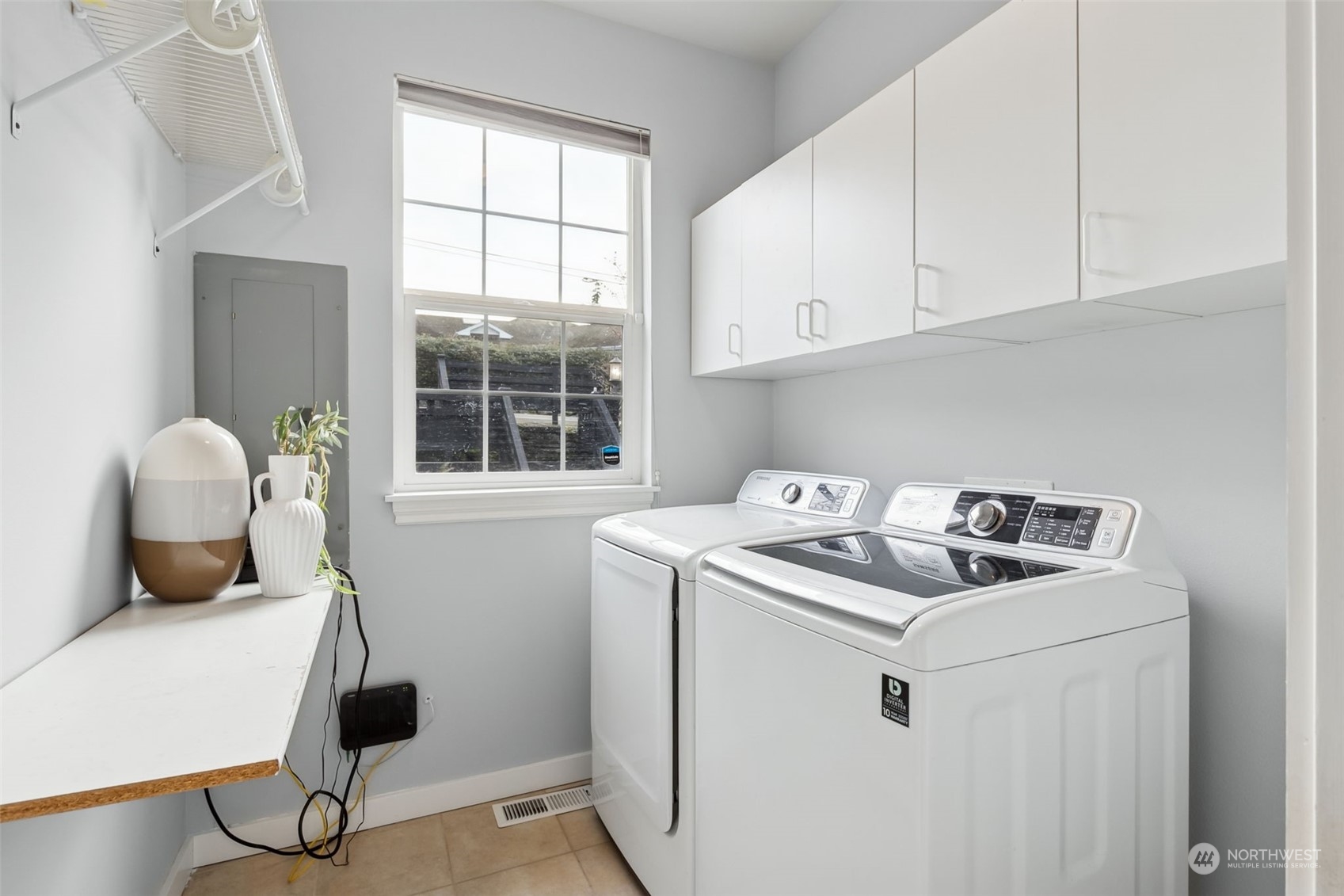 1016 Southwest 120th Street Seattle, WA 98146 - Photo 13 of 34 Gallery Image 13