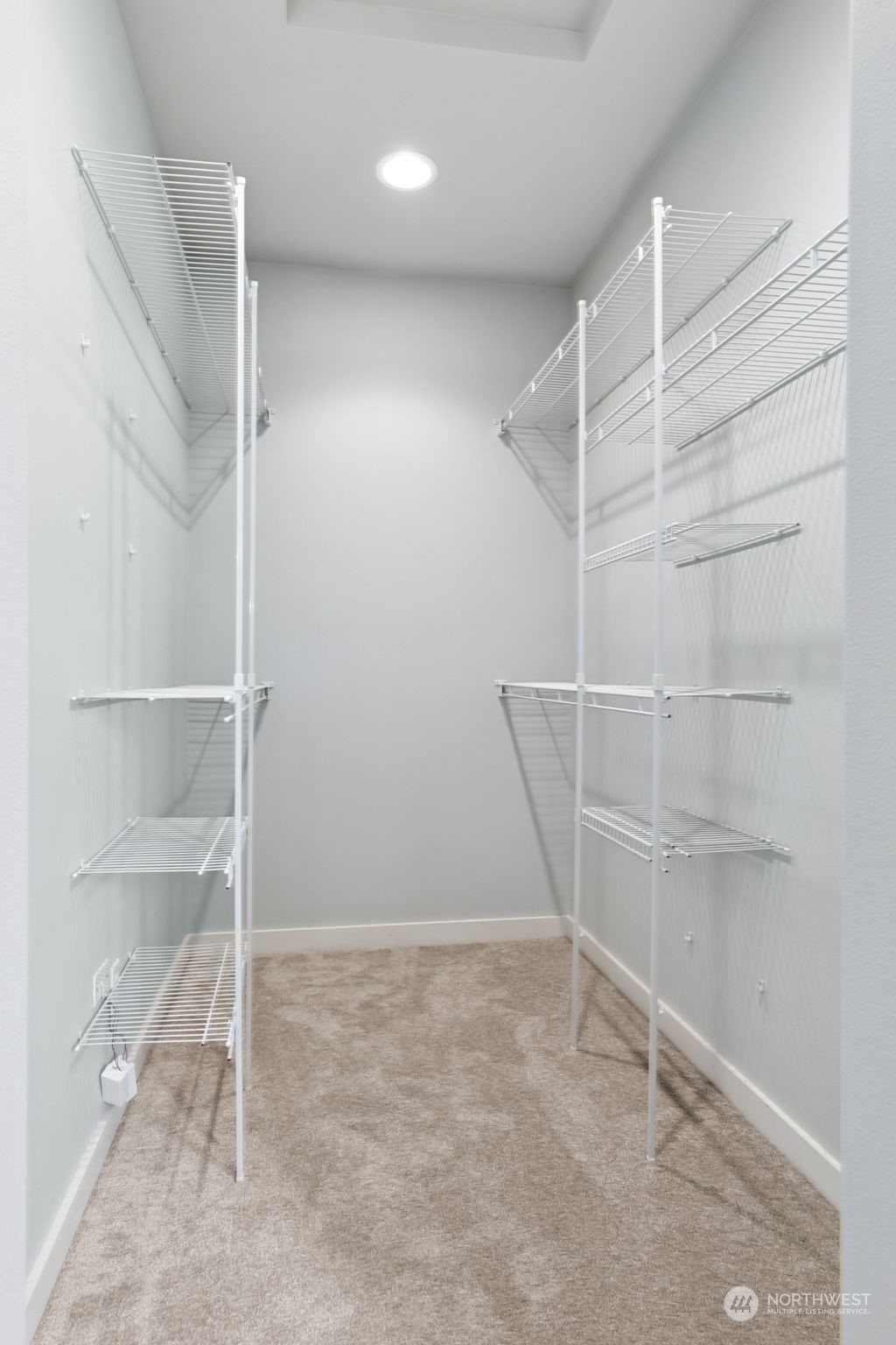 1016 Southwest 120th Street Seattle, WA 98146 - Photo 16 of 34 Gallery Image 16