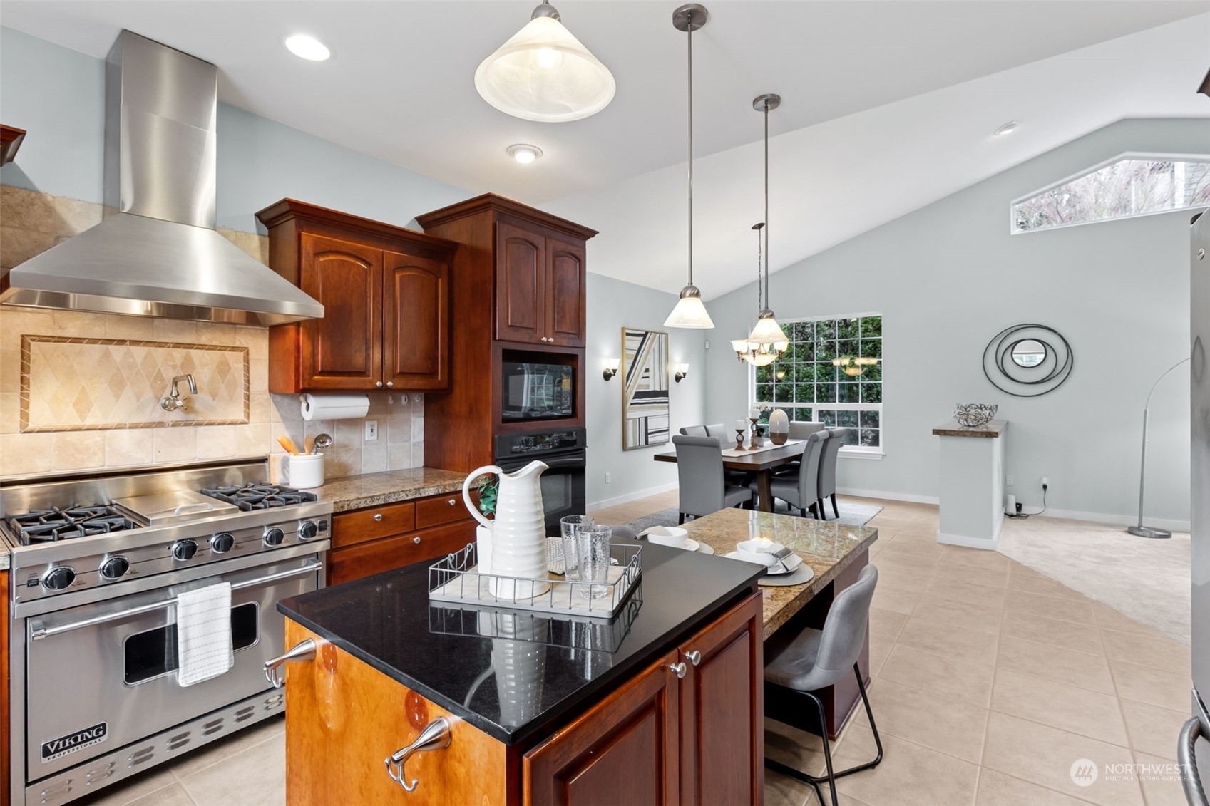 1016 Southwest 120th Street Seattle, WA 98146 - Photo 23 of 34 Gallery Image 23