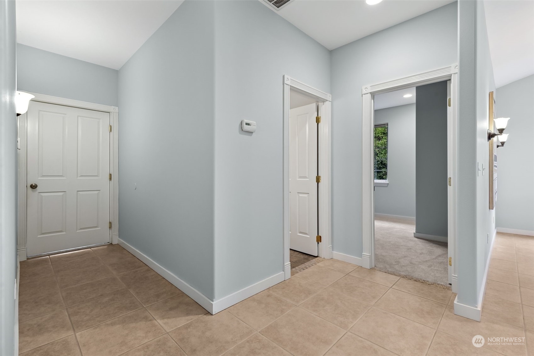 1016 Southwest 120th Street Seattle, WA 98146 - Photo 31 of 34 Gallery Image 31