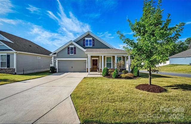 $415,000 | 3678 Norman View Drive, Sherrills Ford, NC 28673