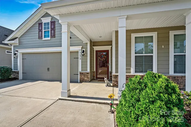 $415,000 | 3678 Norman View Drive, Sherrills Ford, NC 28673