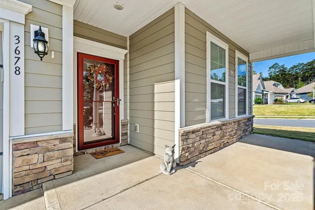 $415,000 | 3678 Norman View Drive, Sherrills Ford, NC 28673