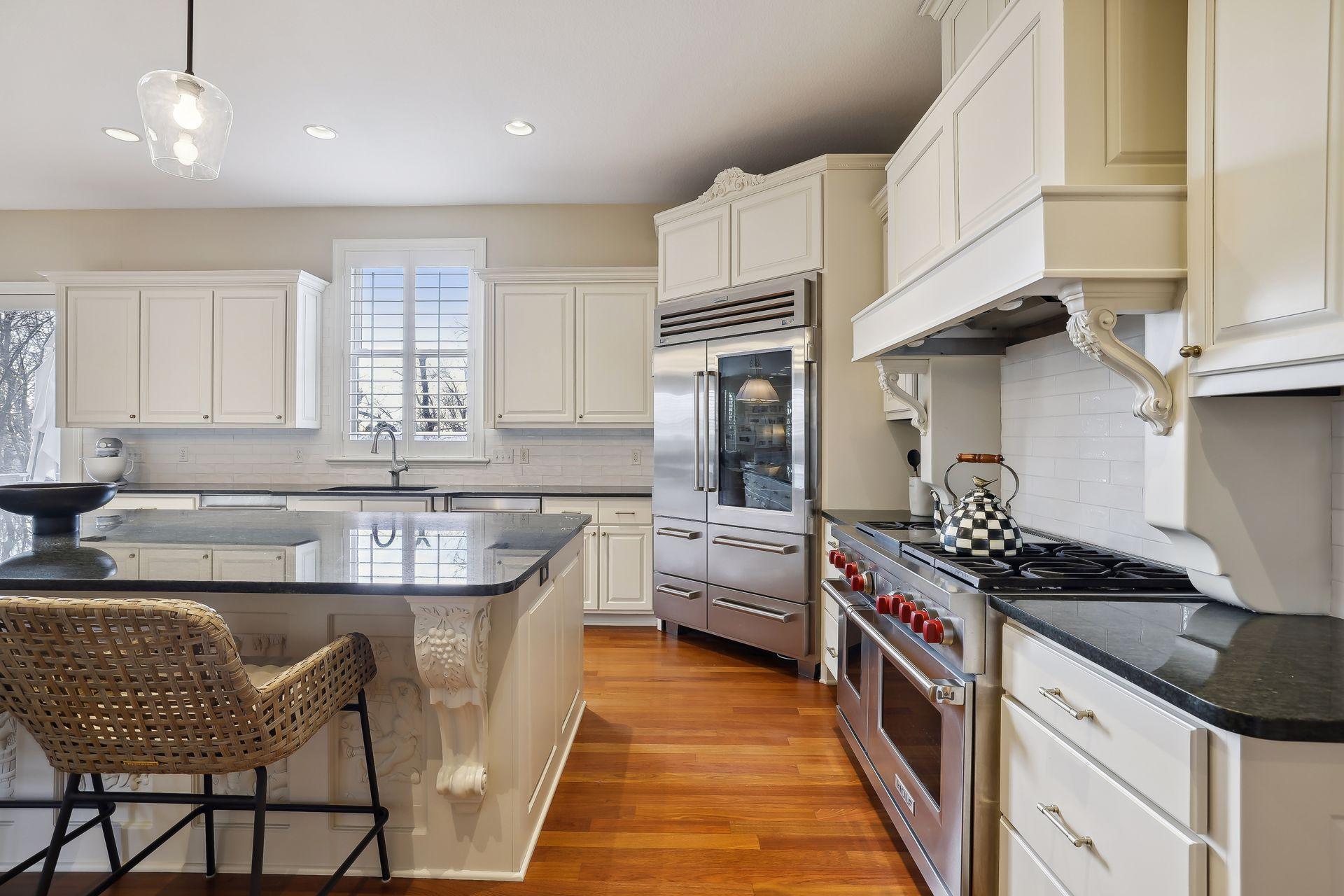 7012 Kerry Road Edina, MN 55439 - Photo 6 of 78