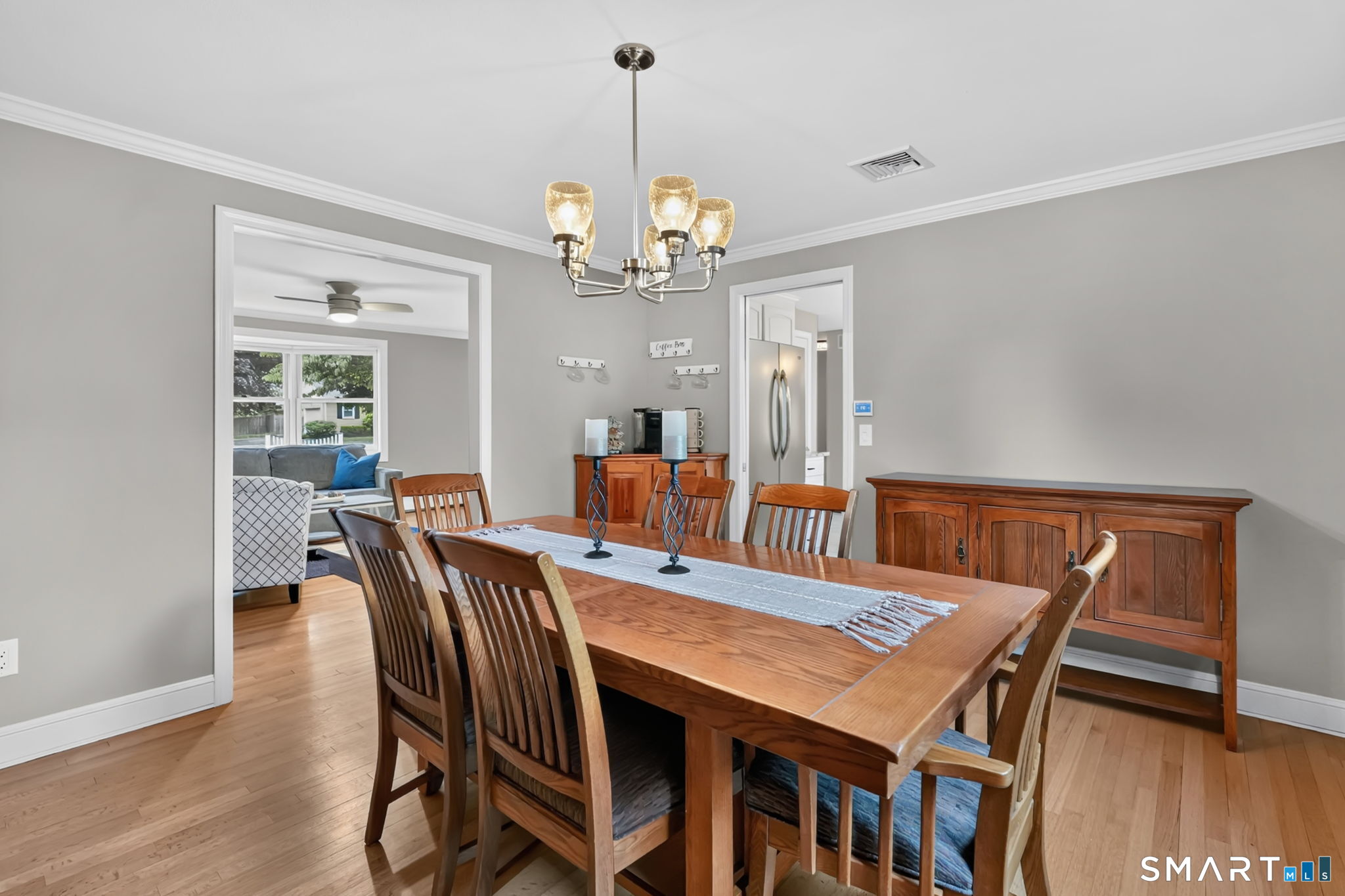 19 Kennedy Road Manchester, CT 06042 - Photo 7 of 37