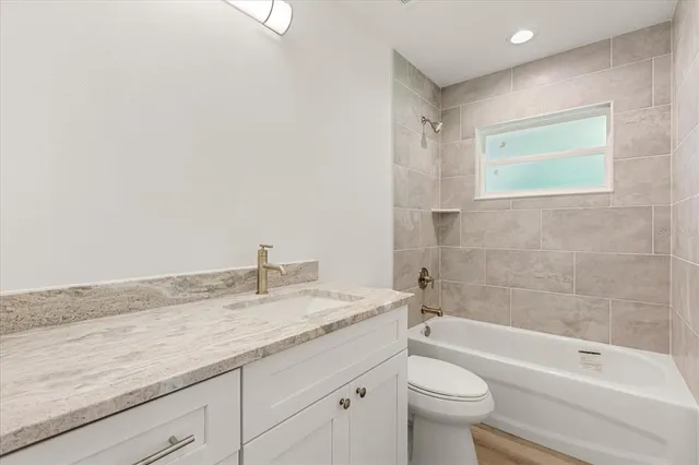 $1,200,000 | 1084 Southeast 170th Street, Summerfield, FL 34491