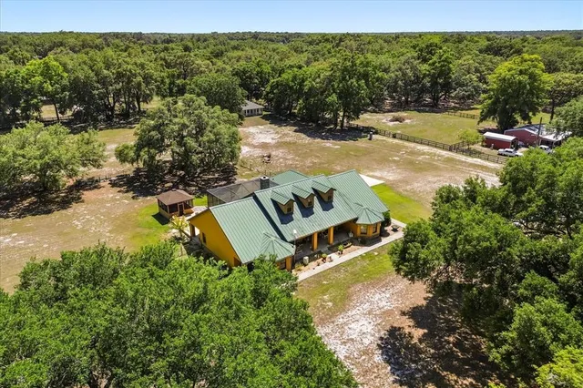 $1,200,000 | 1084 Southeast 170th Street, Summerfield, FL 34491