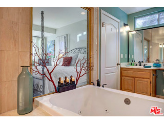 6220 Pacific Avenue, Unit 301 Playa del Rey, CA 90293 - Photo 12 of 26