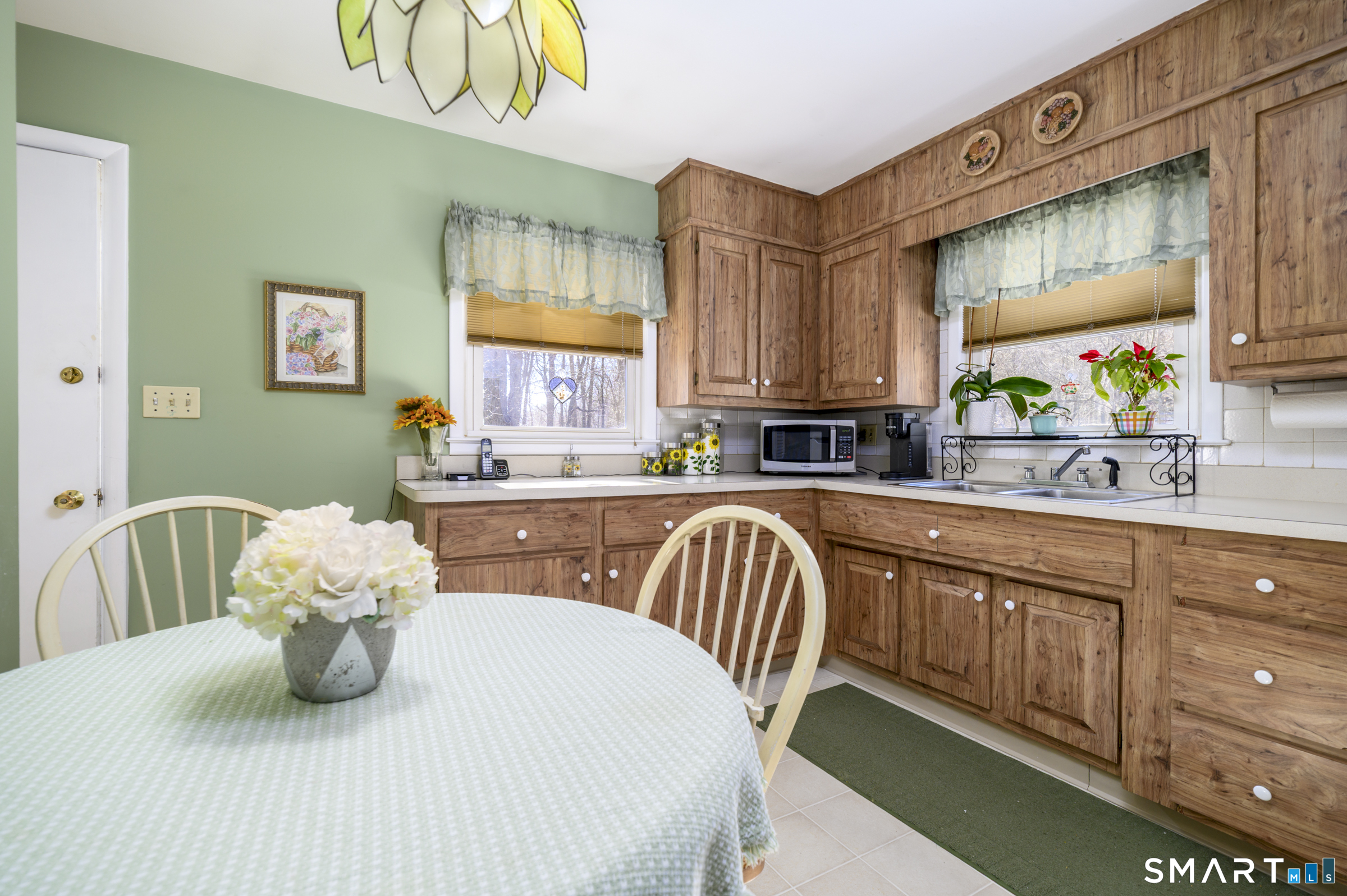 177 Putting Green Road Fairfield, CT 06825 - Photo 13 of 22