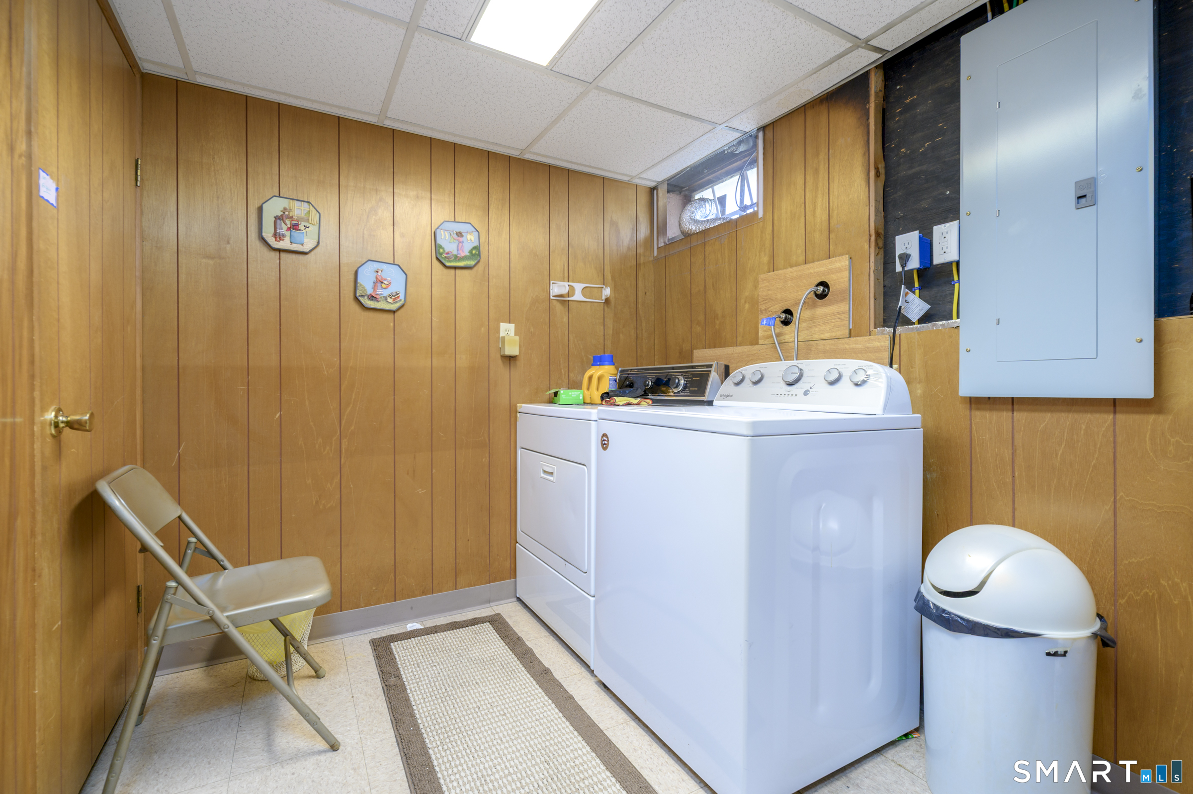 177 Putting Green Road Fairfield, CT 06825 - Photo 14 of 22 Lower level laundry room