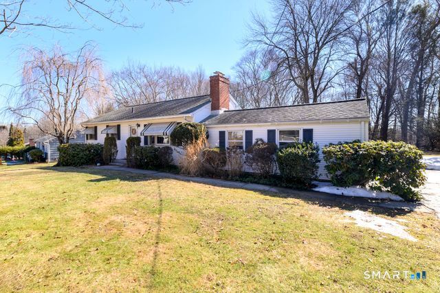 177 Putting Green Road Fairfield, CT 06825 - Photo 2 of 22 Situated on a level half acre