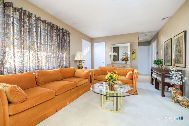 177 Putting Green Road Fairfield, CT 06825 - Photo 6 of 22