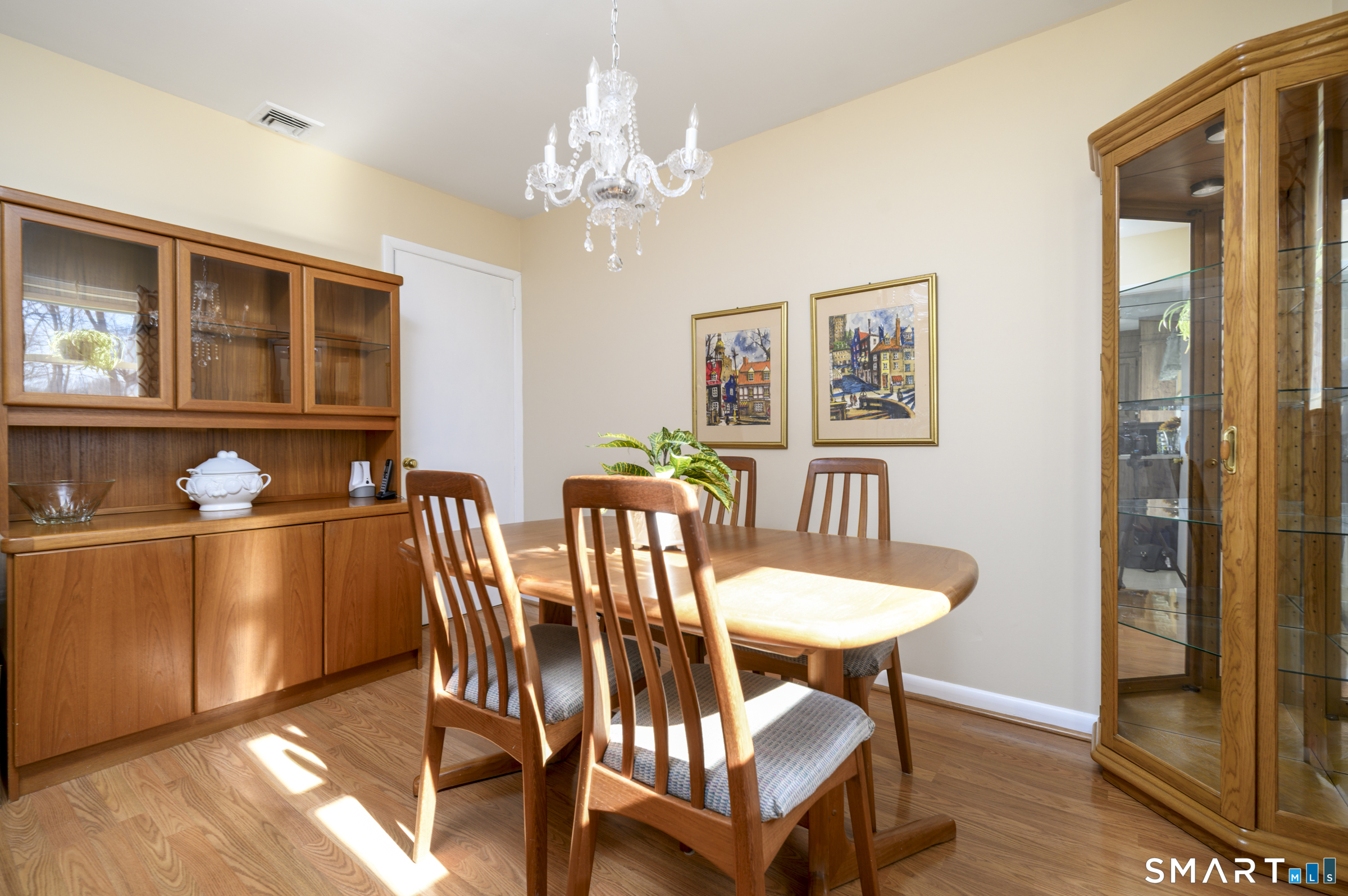 177 Putting Green Road Fairfield, CT 06825 - Photo 7 of 22 Second bedroom - used as dining room