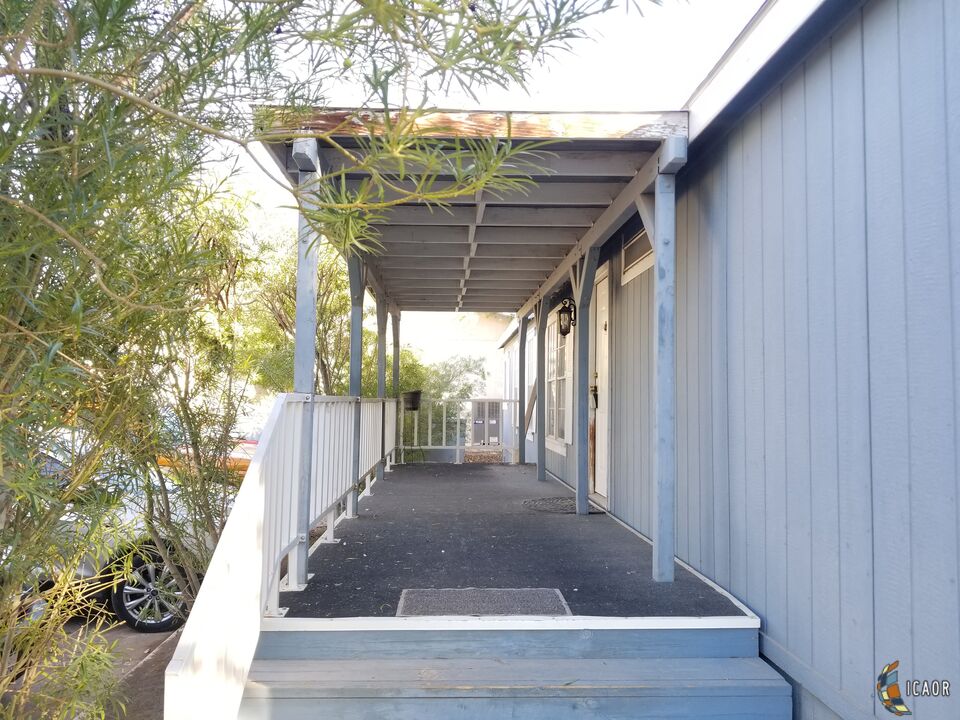 1601 Drew Road, Unit 28 El Centro, CA 92243 - Photo 3 of 16 Gallery Image 3