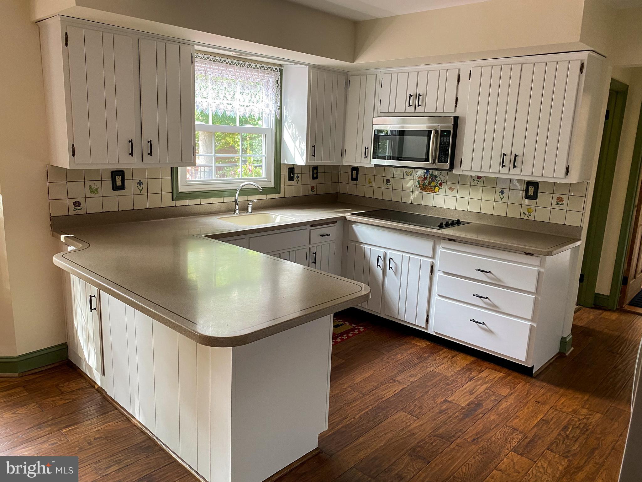 2160 Turk Road Doylestown, PA 18901 - Photo 11 of 31 Kitchen