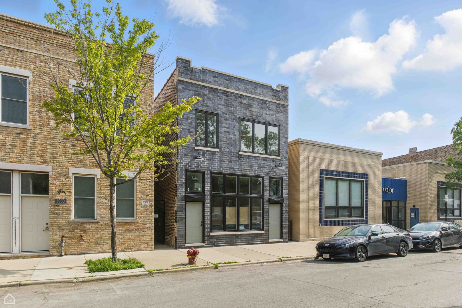 1928 West 21st Street, Unit 2F Chicago, IL 60608 - Photo 3 of 16 a building view