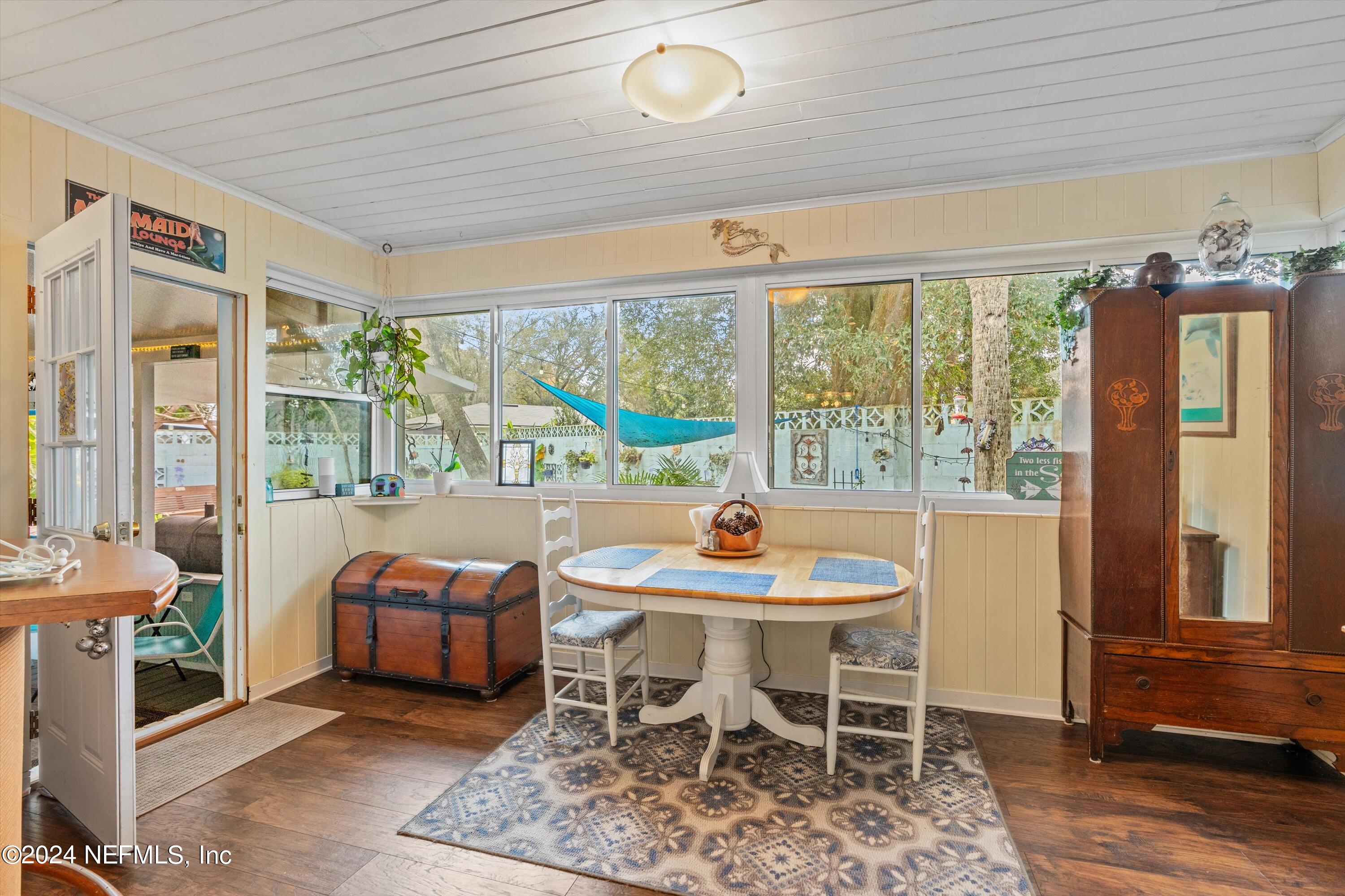 2015 Penman Road Jacksonville Beach, FL 32250 - Photo 18 of 26 20-Sunroom