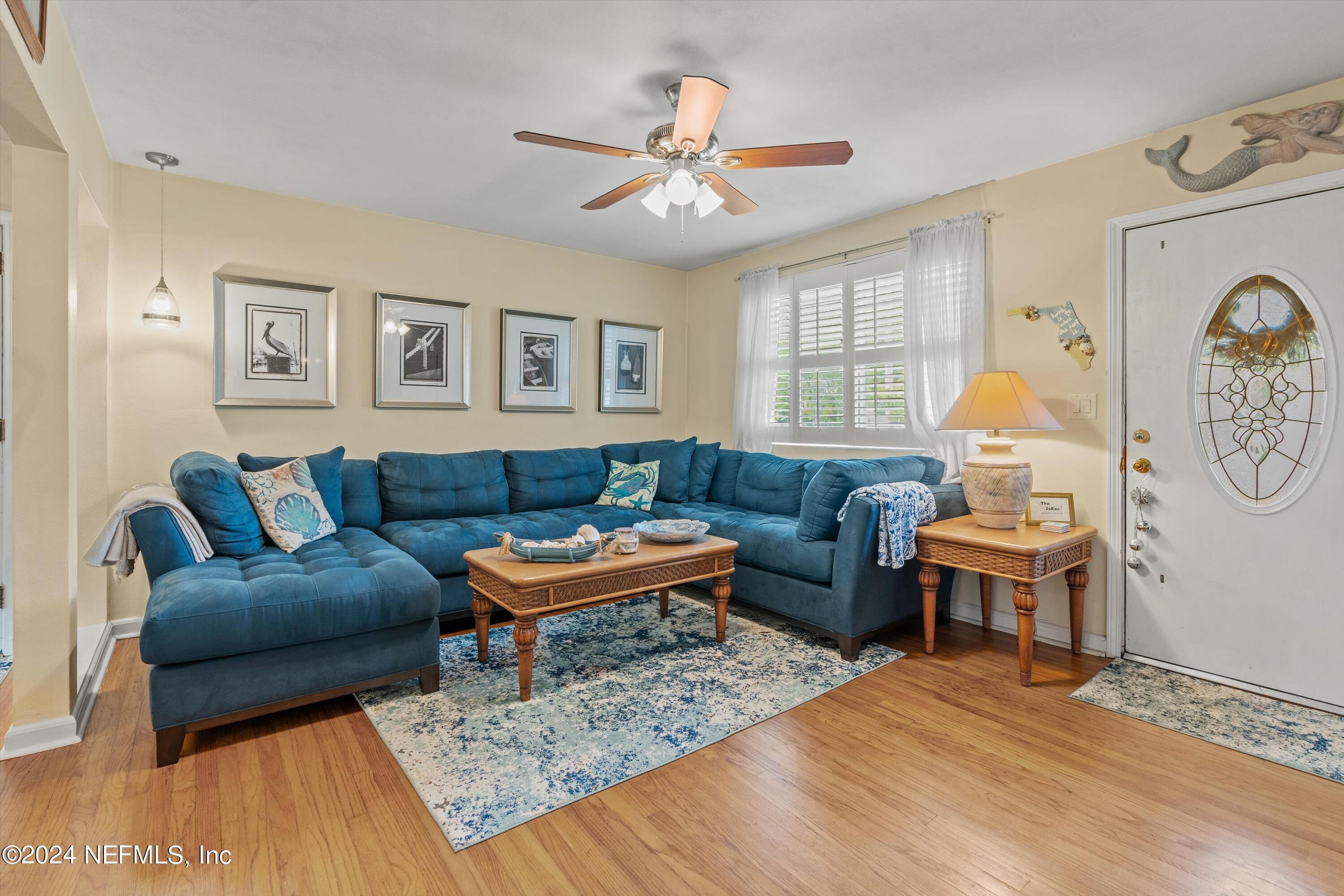 2015 Penman Road Jacksonville Beach, FL 32250 - Photo 5 of 26 08-Living Room