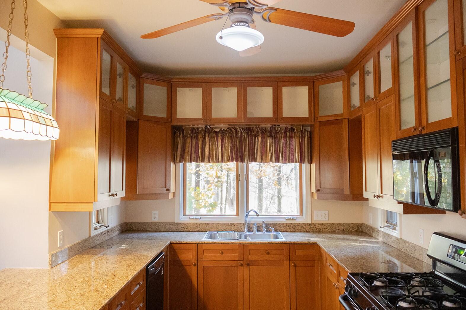 11760 Landon Road Baroda, MI 49101 - Photo 9 of 39 452A7502