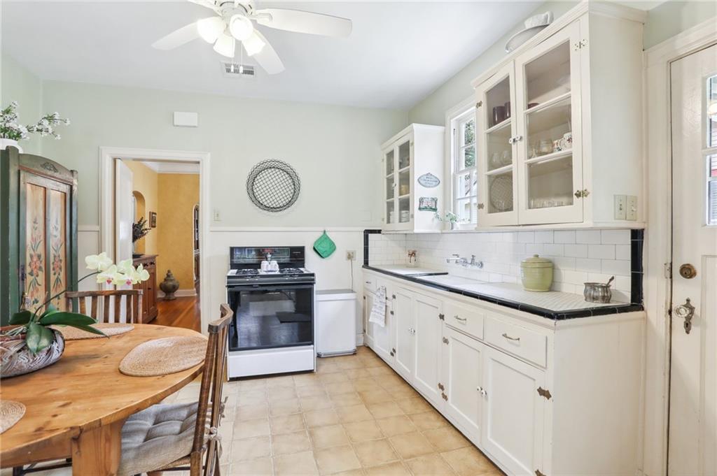 125 Rio Vista Avenue Jefferson, LA 70121 - Photo 10 of 24 Gallery Image 10
