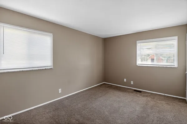 $209,900 | 2021 Galeston Drive, Indianapolis, IN 46229