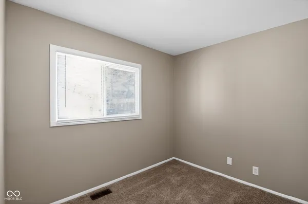 $209,900 | 2021 Galeston Drive, Indianapolis, IN 46229