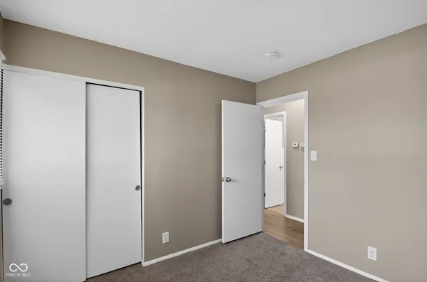 $209,900 | 2021 Galeston Drive, Indianapolis, IN 46229